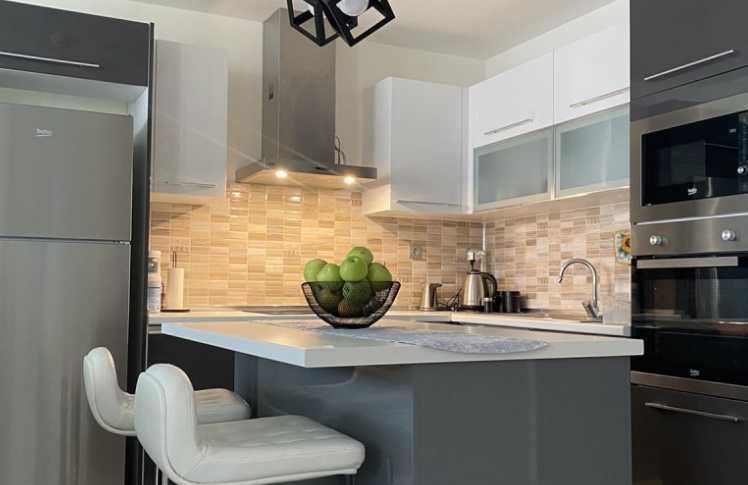 Дава се под наем Едностаен апартамент в Пловдив, Изгрев - 41 кв.м за 173.4 € - Снимка #1