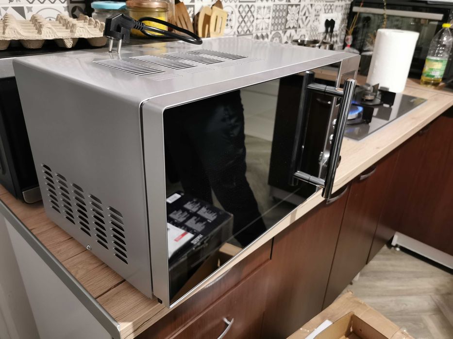 Cuptor microunde Zilan nou