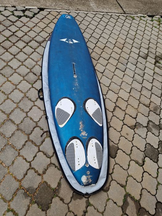 Placa windsurf Bic 135 litri cu strapsuri si fina 36cm