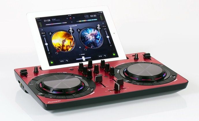 Pioneer DDJ-WeGO3 — портативный контроллер для диджеев