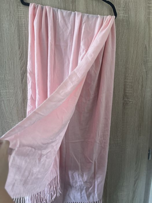 Колекция зимни топли шалове