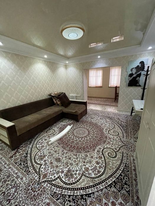 Сдается 2-х комнатная квартира в центре