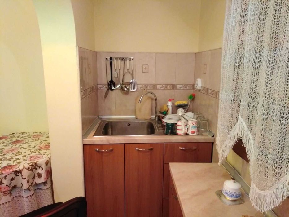 Дава се под наем Двустаен апартамент в Бургас, Славейков - 50 кв.м за 107.1 € - Снимка #3