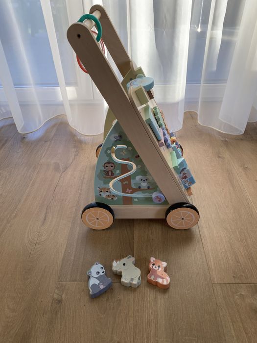 Antemergator de lemn