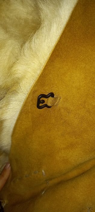 Дълго кожено палто