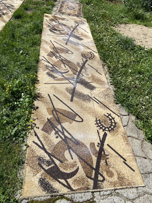 Vand Covoare aproape noi