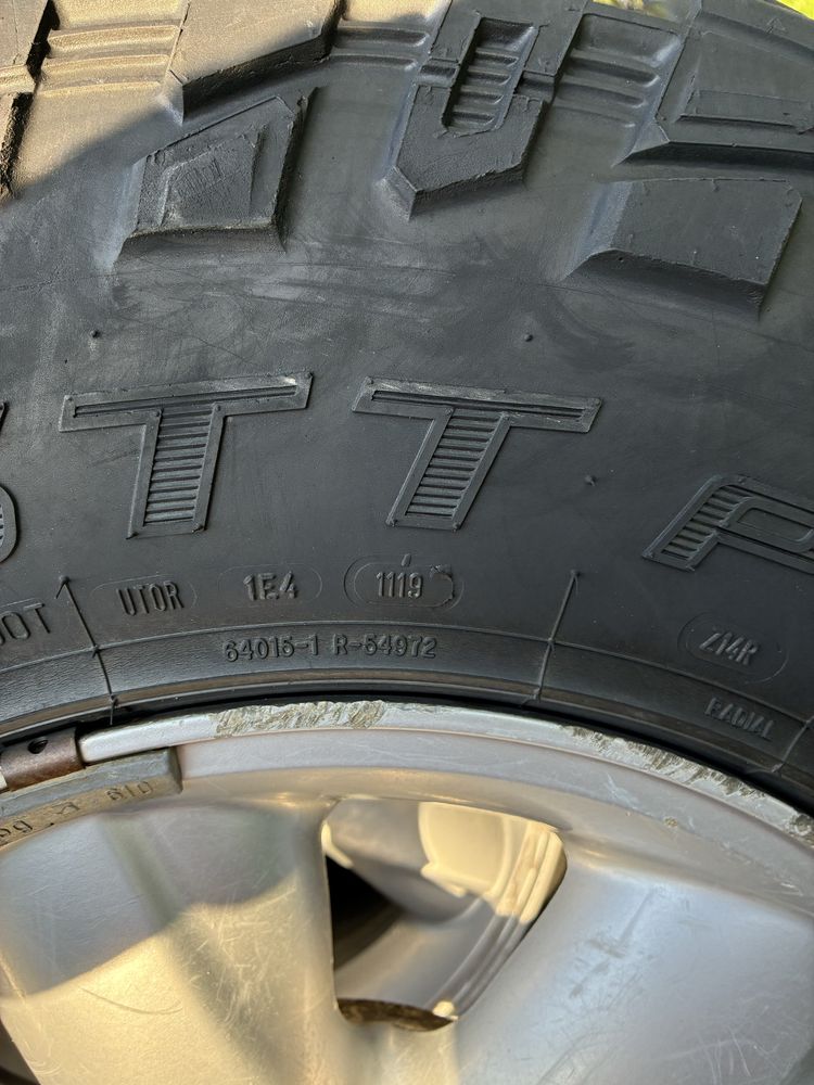 Продавам гуми Купър 235/85/16