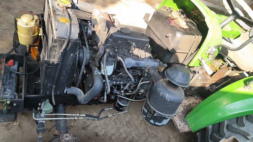 Toʻliq agregatlari bilan Mini traktor sotiladi