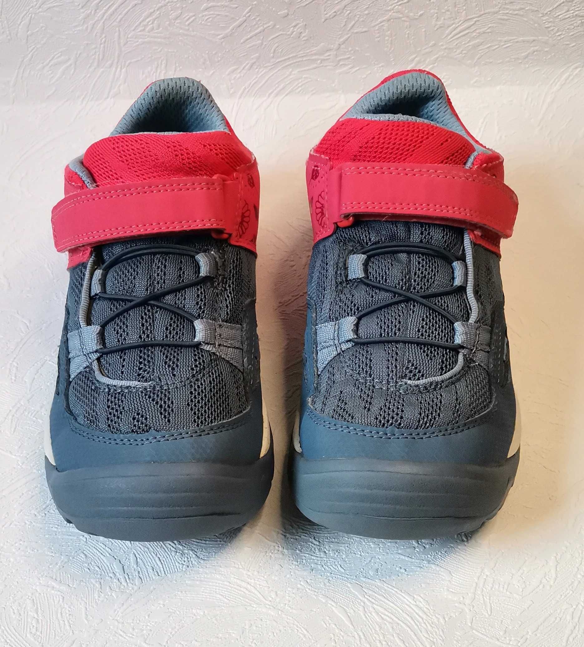Adidasi pantofi fete Quechua Crossrock drumetie munte mar 33 int20,5cm