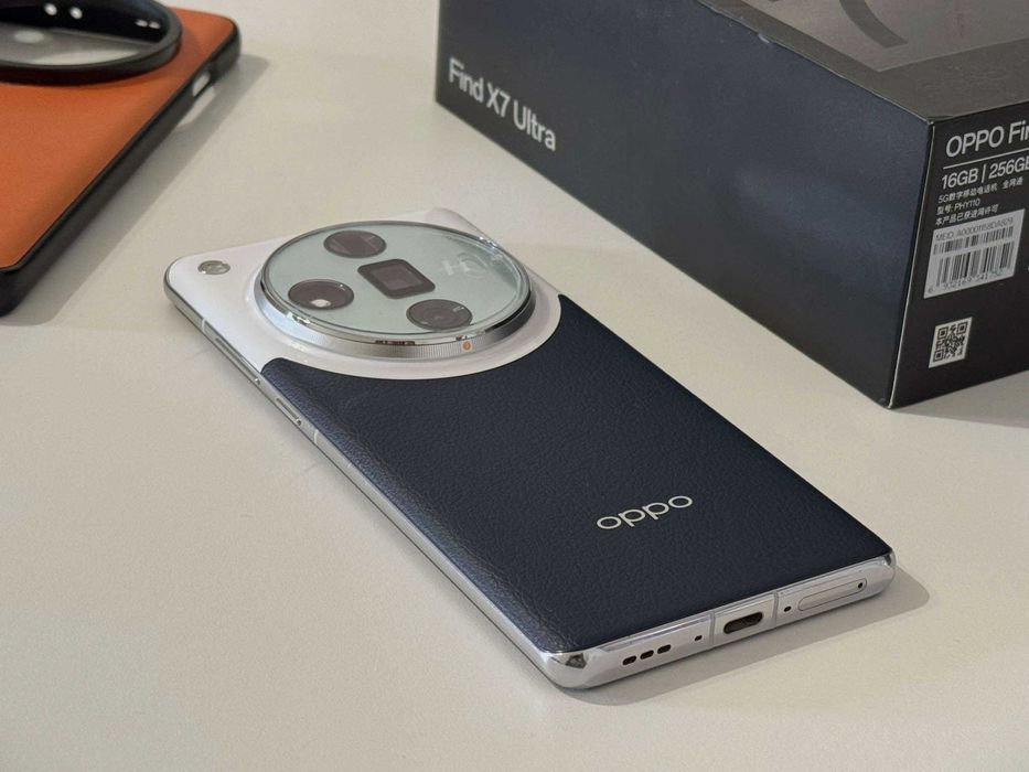 Бартер!Като НОВ! Oppo Find X7 Ultra 16GB Ram Dark Blue (Тъмно Син)