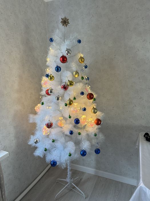 Продам новую елку