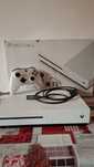 Xbox one s + 3 jocuri