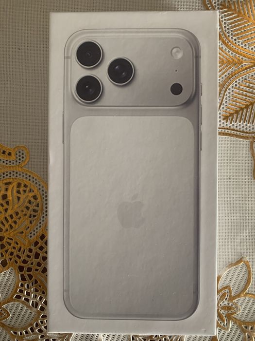 Iphone 17 pro max 1 ga 1 luks ko’piya yengi