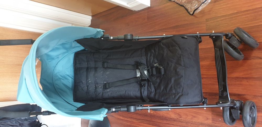 Cărucior pentru copii