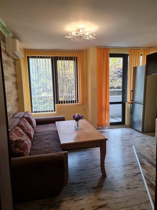 Тристаен апартамент под наем в жк. Южен