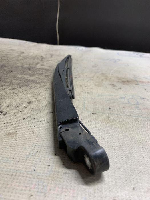 brat stergator spate suzuki vitara - benzina 2018