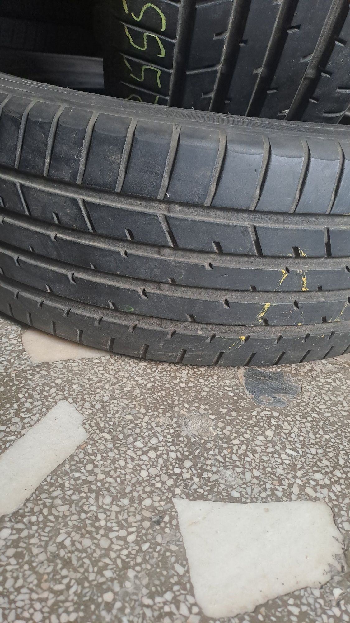 2 Anvelope vara 225 55 r19 TOYO