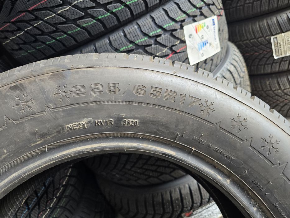 225/65/17 DUNLOP 4бр