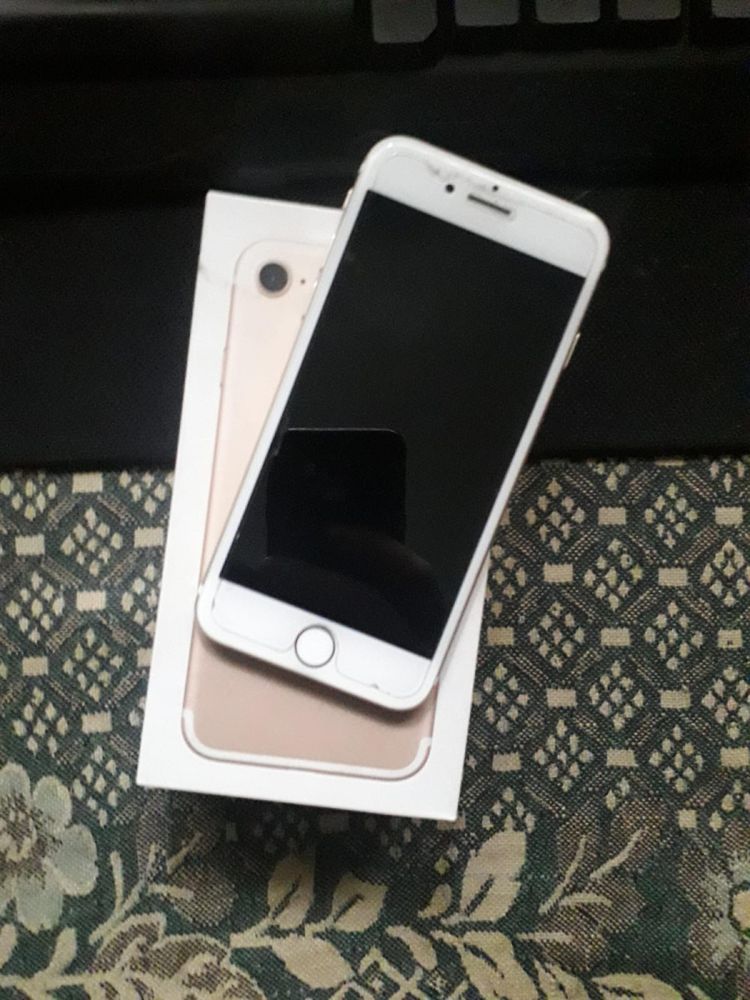 Продам Iphone