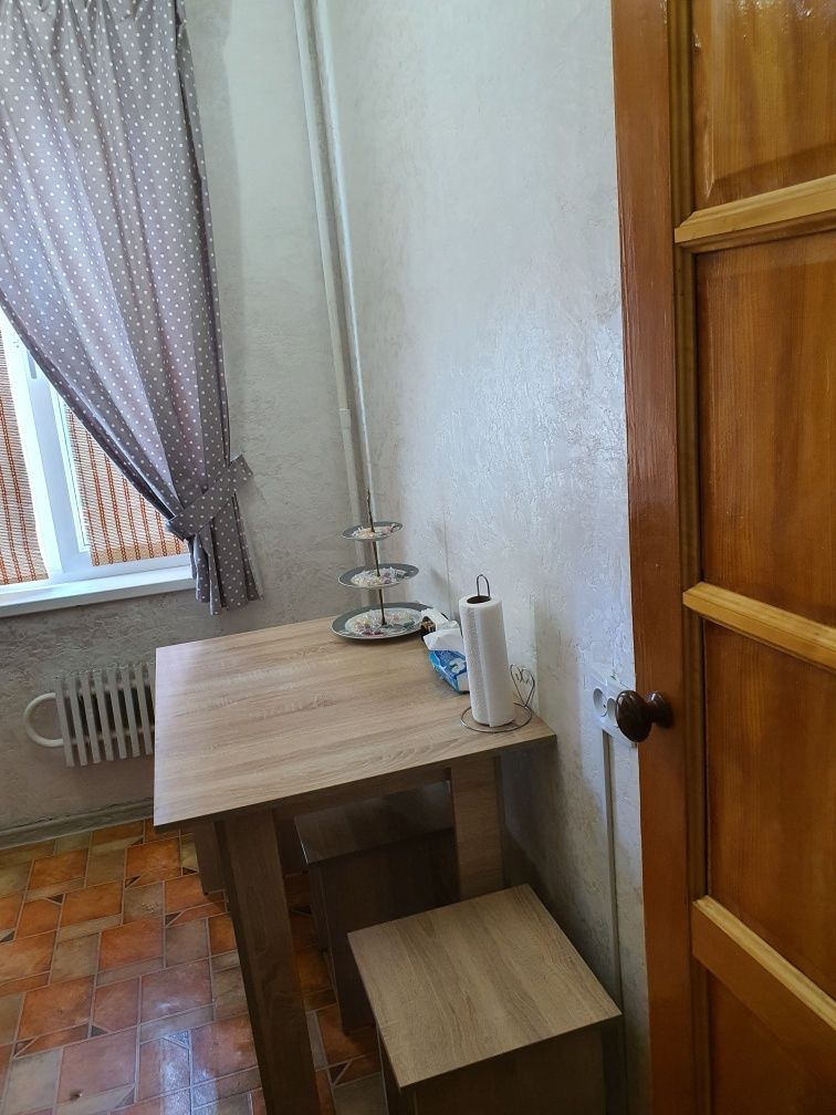 2 комн кв.,12 микр..1 дом