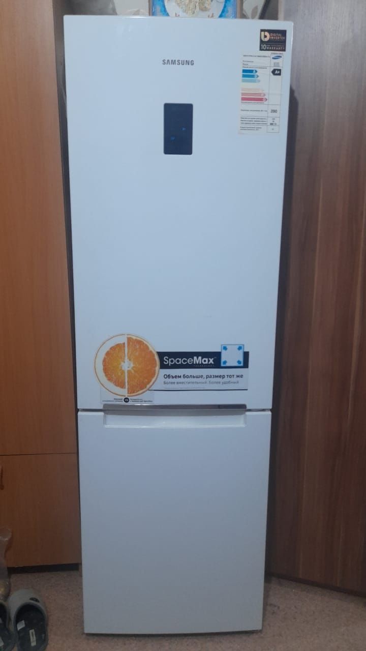 Продается холодильник