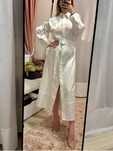 Rochie midi / lunga tip camasa alba satinata centura in talie Zara XS