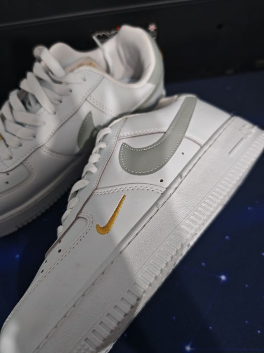 Nike Air Force 1, marimea 41, noi