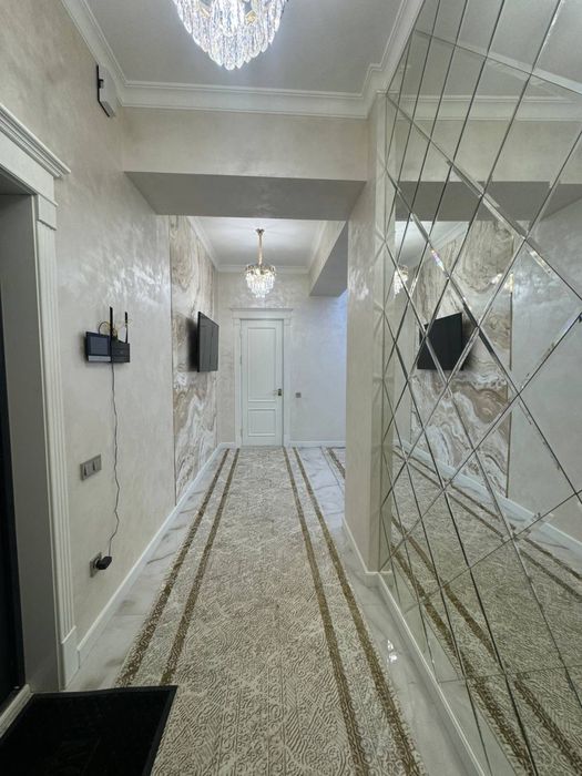 Art housedan 4 xonali dom sotiladi