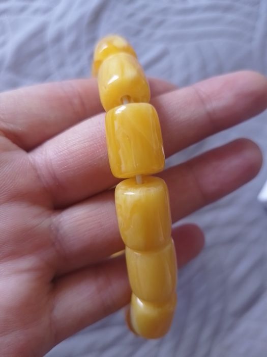 Продам бусы янтарь лечебный 15000тг