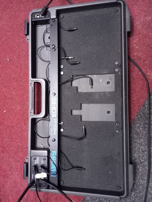 Efecte pentru bass, pedalboard si alimentator general