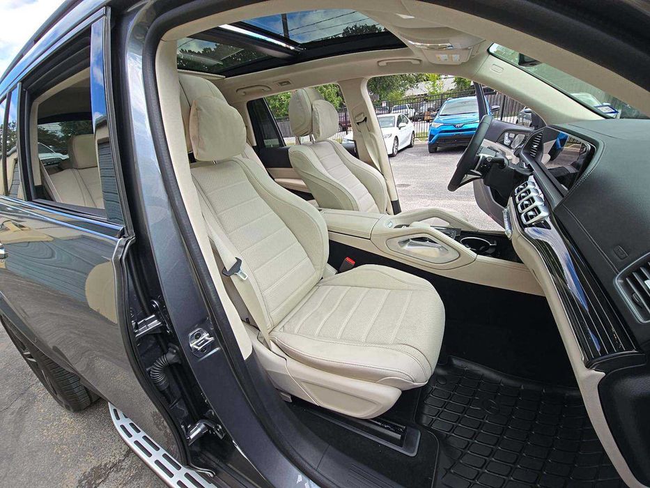 2025 Mercedes-Benz GLS 450 4MATIC