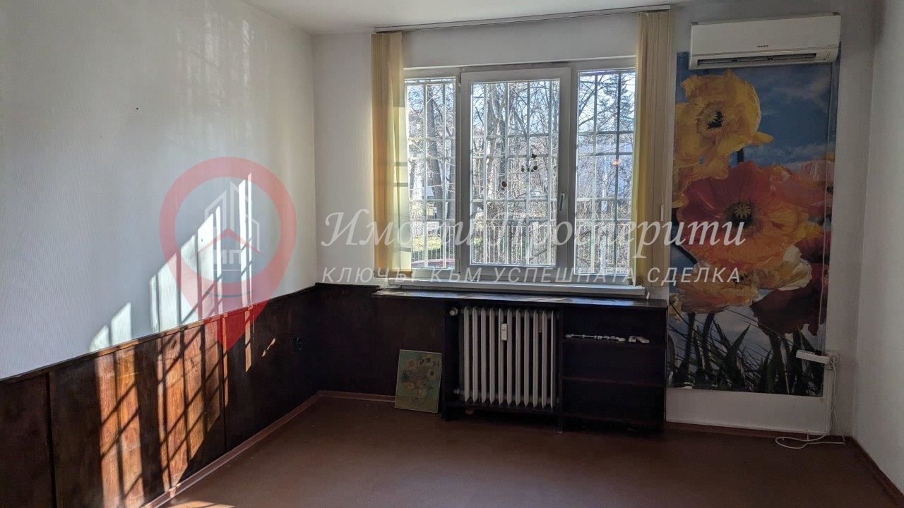 Дава се под наем Офис в София, Яворов - 96 кв.м за 600 € - Снимка #1