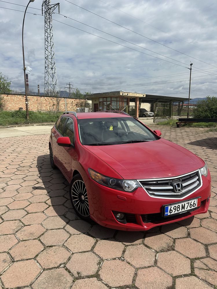 Honda Accord Elegance Tourer VIII 2.0I