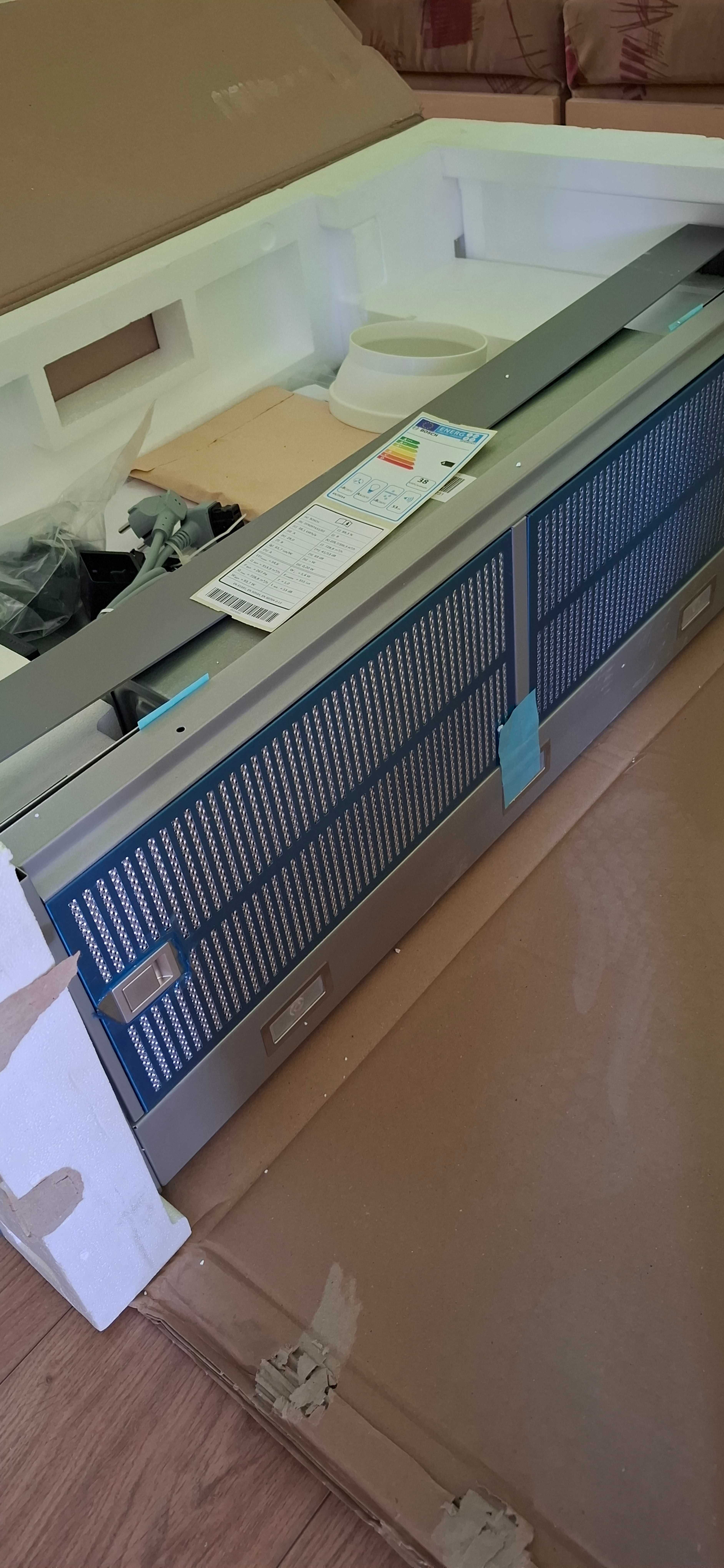 Кухонная вытяжка Bosch DFR097A52