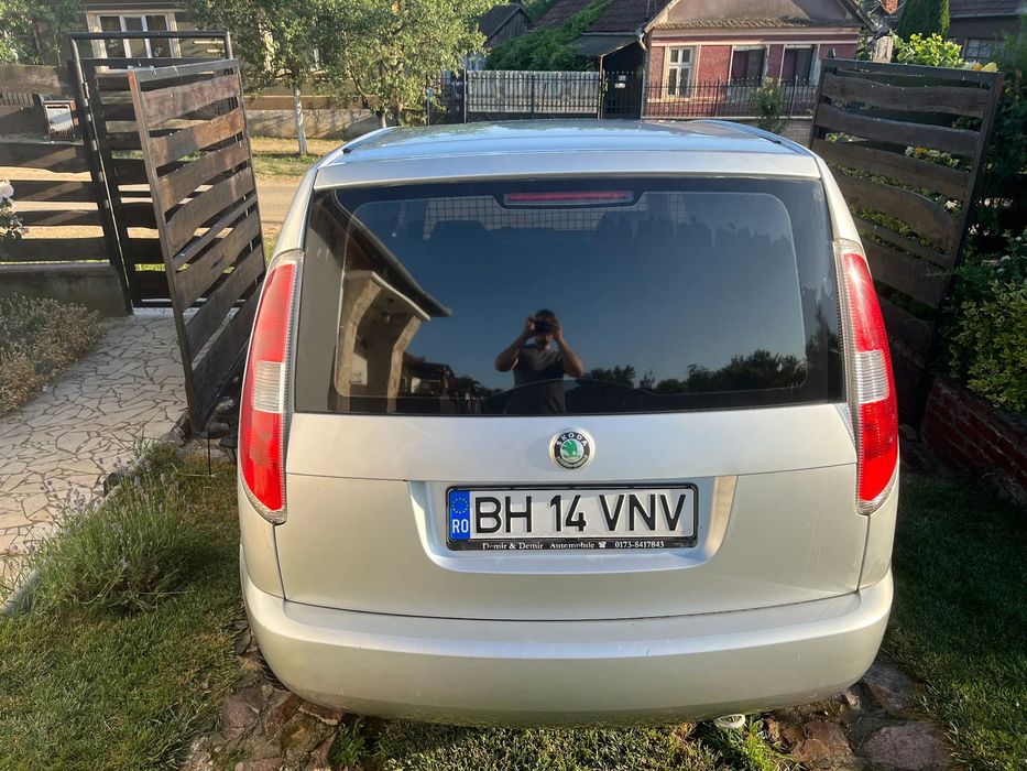 Skoda Praktik 1.4 TDI 2 locuri + marfă Pret Negociabil