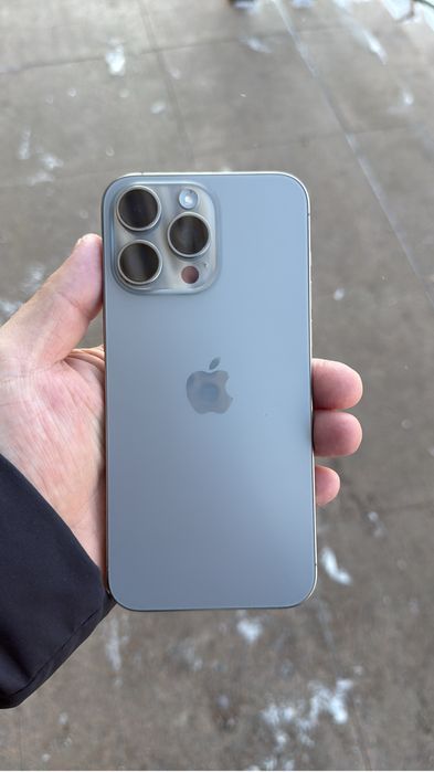 Продам айфон 15 про макс состояние отличное