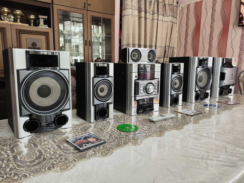 Malaysia sony 10000 watt hamma joyi radnoy ishlaydi bass o‘ta kuchli v