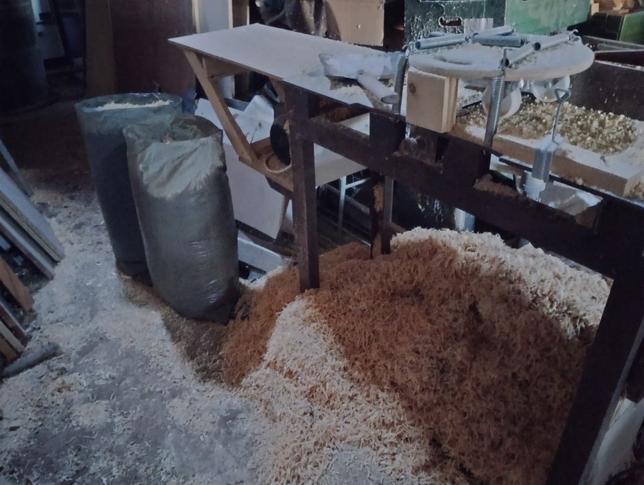 Așternut talaș uscat pentru animale