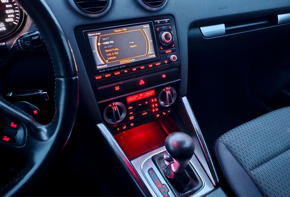 Audi A3* Euro 5* Automat* Padele* DVD Navi TV * BiXenon* Led* Roti Noi