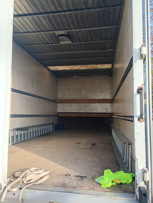 Фургон 6 м. На 2.50м. Свален от Мерцедес Атего