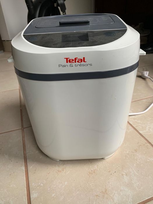 Vand masina de facut paine 1 kg,Tefal