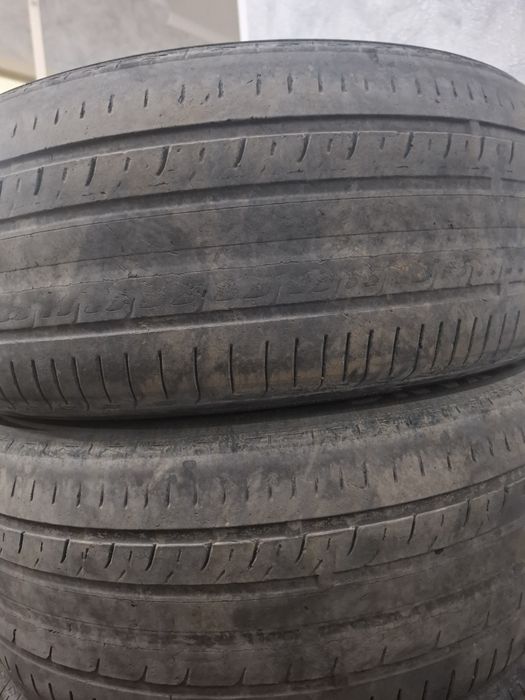 Продам шины 18 размер