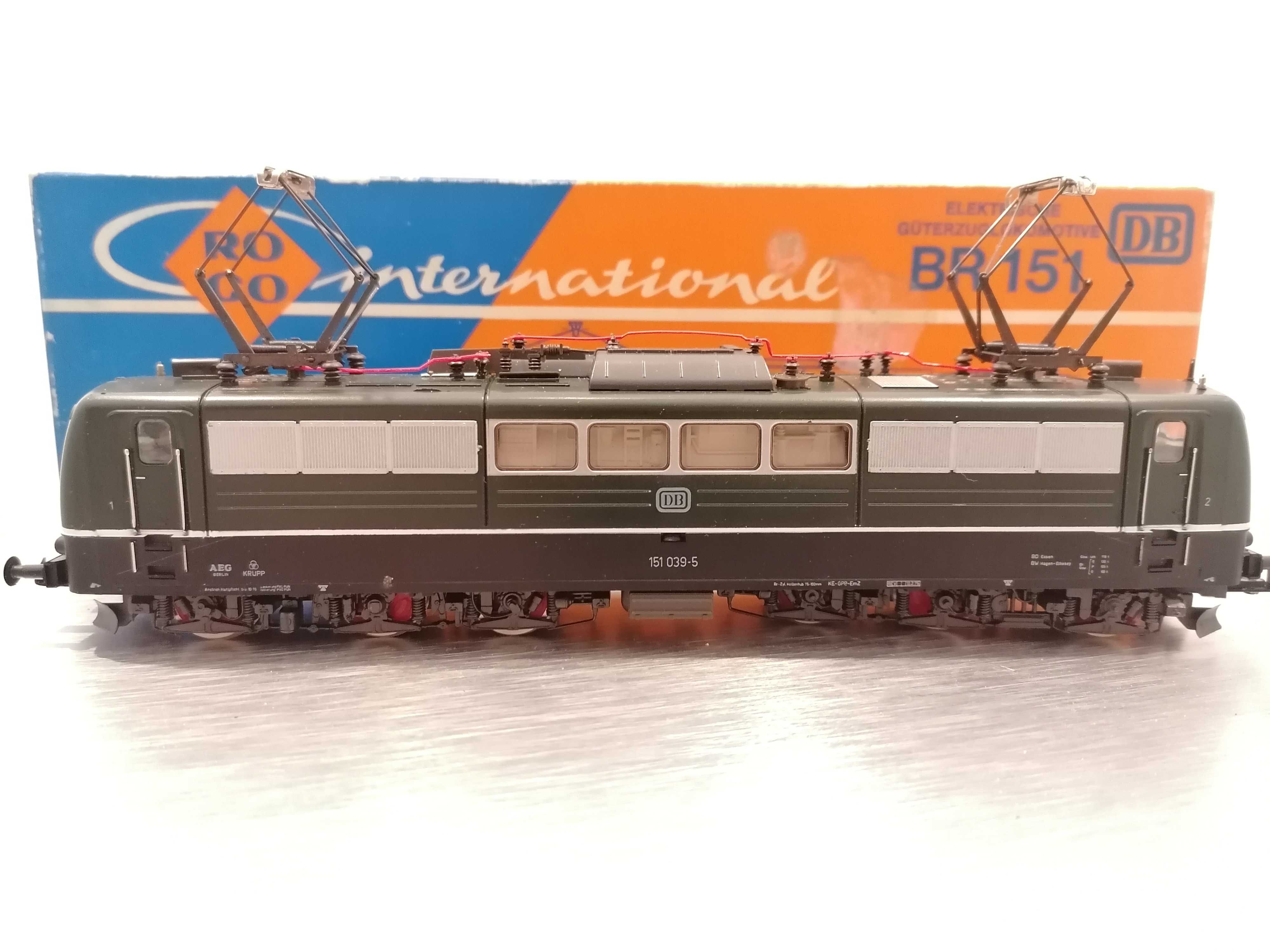 De vanzare locomotiva ROCO BR151