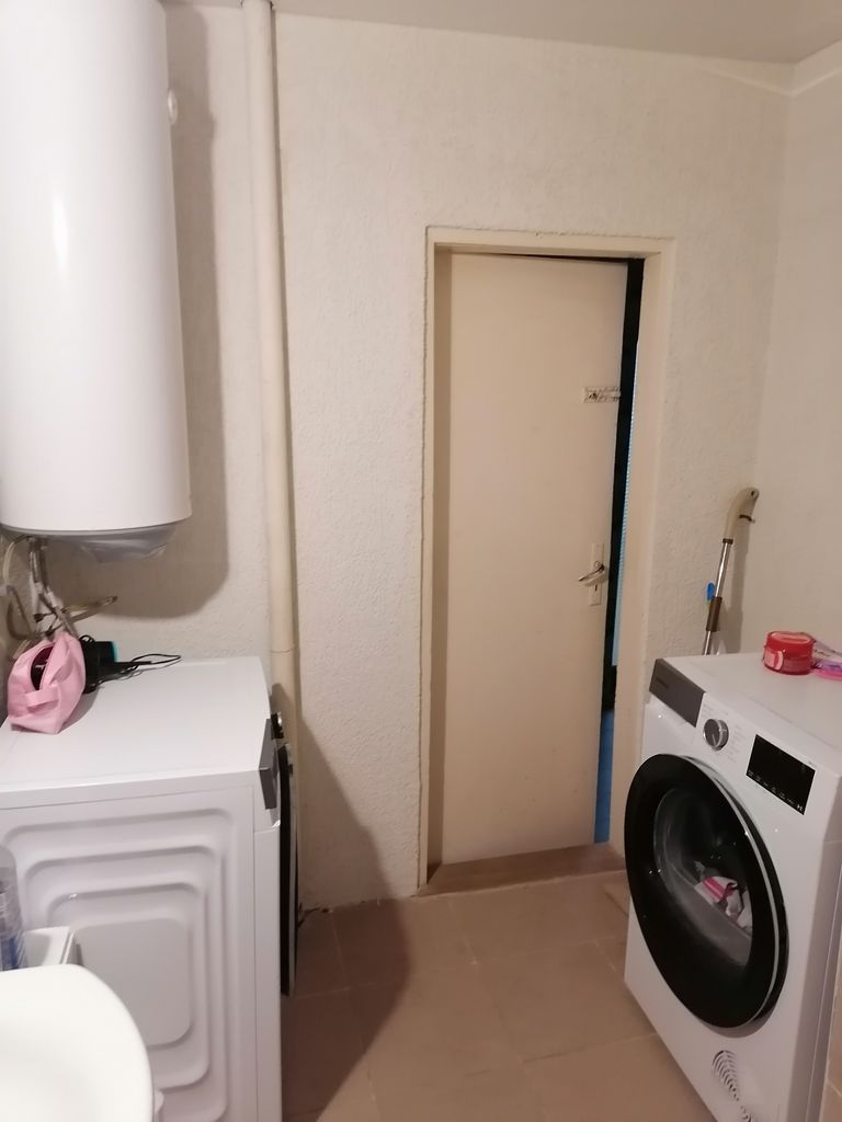 Продава се Двустаен апартамент в Разград, Лудогорие - 67 кв.м за 1142 €/кв.м - Снимка #12