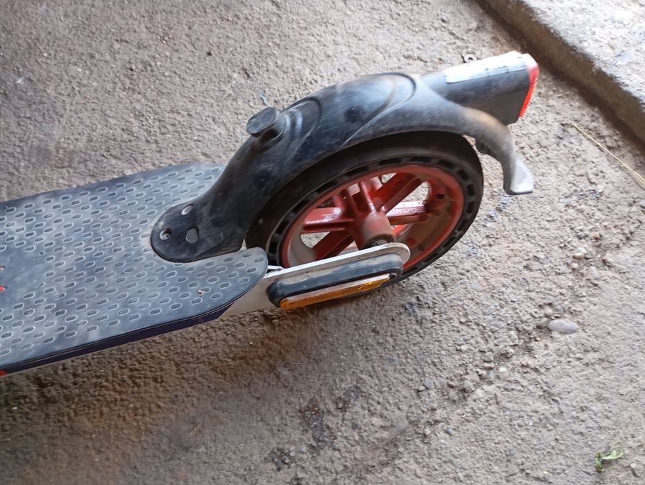 Trotineta Aprilia srz