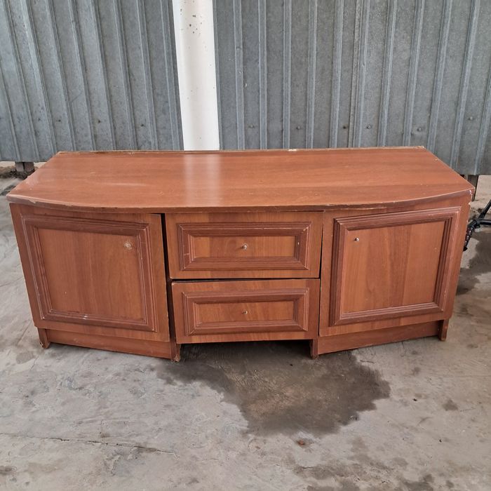 Тумбочка  продается.