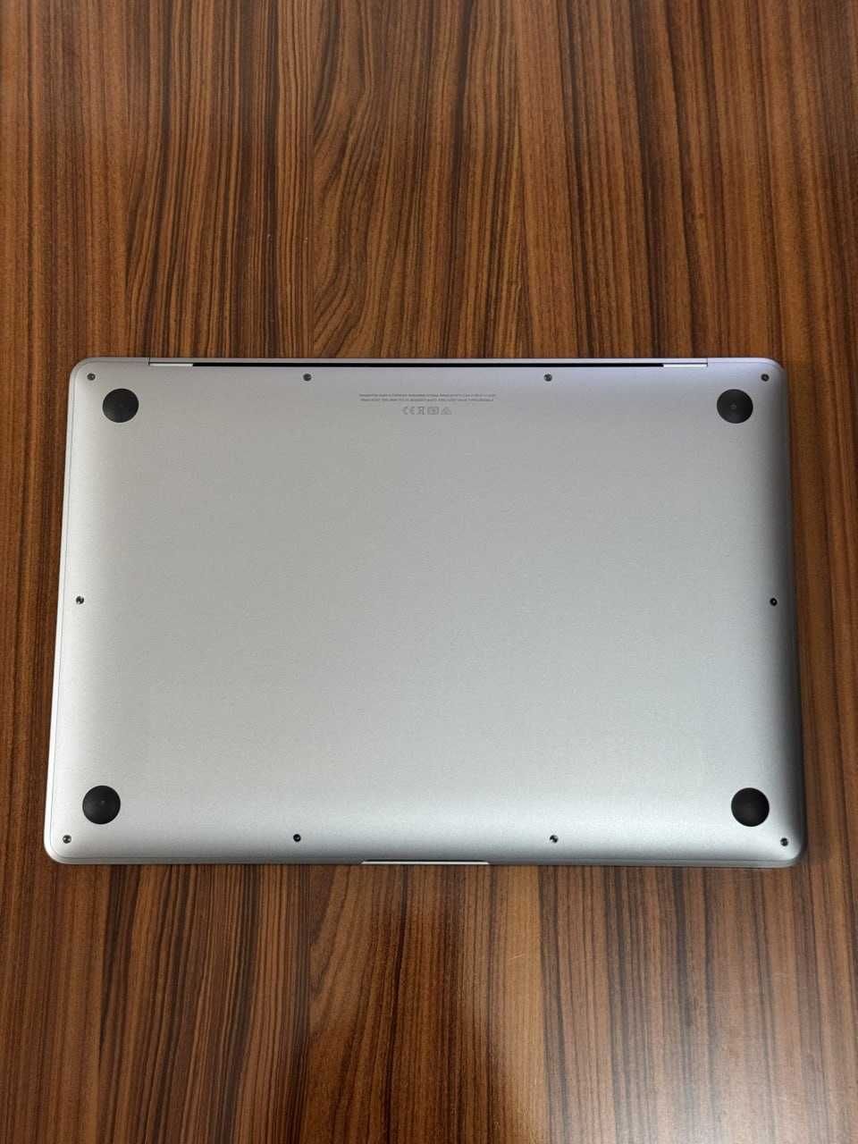 Macbook air M1 8/256
