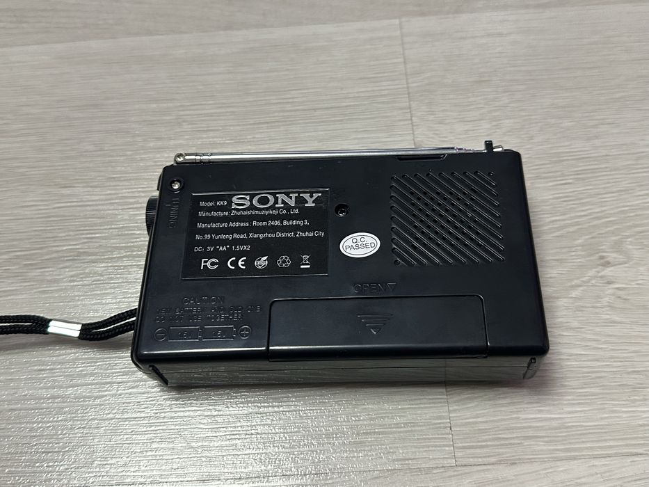 Radio portabil Sony~  AM si FM - Produs Nou!!!