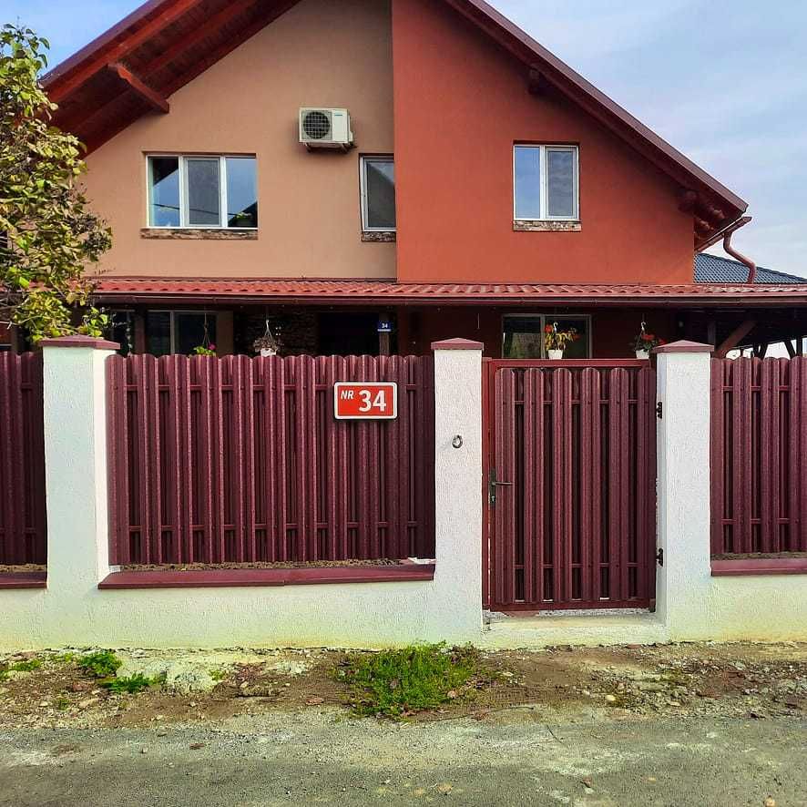 Garduri din sipca metalica si porti de diferite modele si dimensiuni