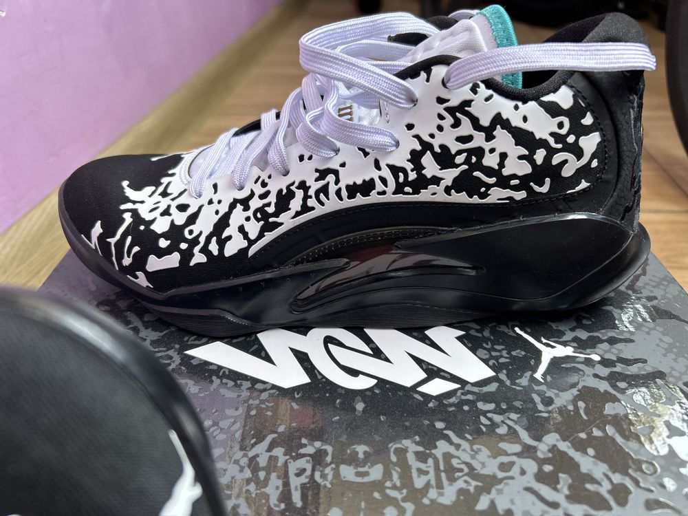 Nike Jordan Zion 3  39 номер